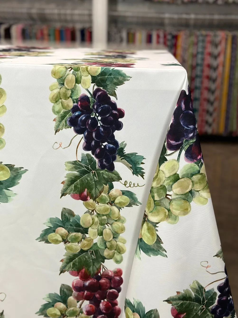 Vineyard (Poly Print) Table Linen