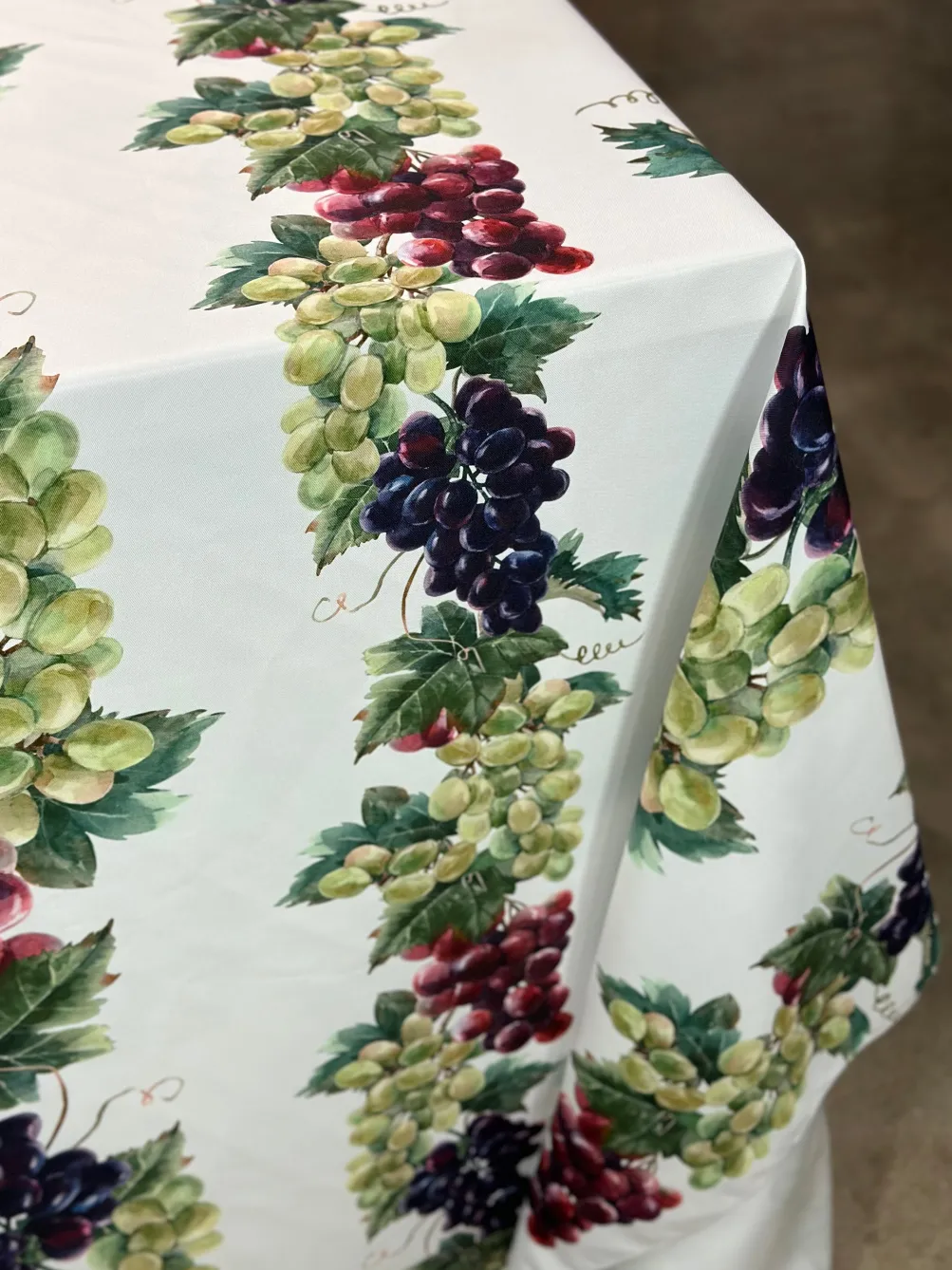 Vineyard (Poly Print) Table Linen